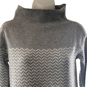 Aspen Womens Sweater SZ X Small Mock Neck Grey White Chevron Preppy Ski Casual